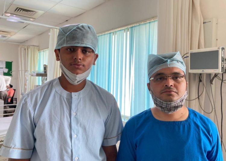 A 17yr old college student with advanced stage varicose veins successfully treated