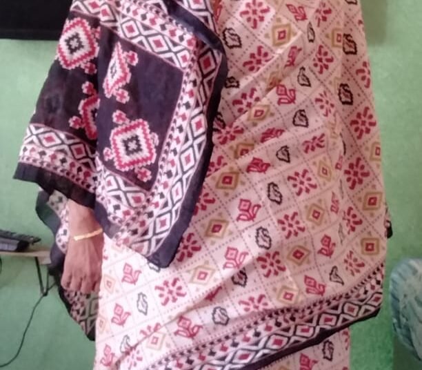 A 75 yr old woman battles arthritis to get back on her feet