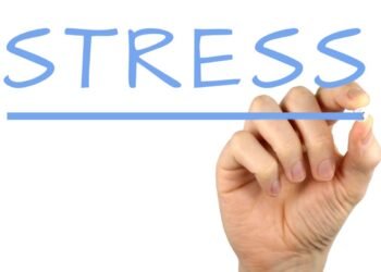 Study finds that experiences of daily stress decrease as people age