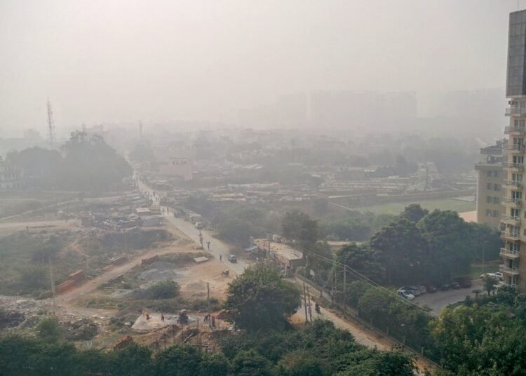 Uptick in Respiratory and Cardiac Problems due to Poor Air Quality grips Delhi