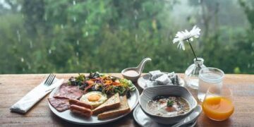 Expert Shares Healthy Diet Tips for the Monsoon