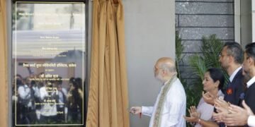 Amit Shah opens new 400 bed facility at Max Hospital in Saket