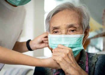 Combined Cigarette and Biomass smoke exposure linked to worse COPD outcomes
