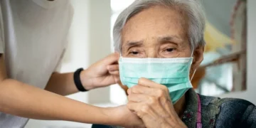 Combined Cigarette and Biomass smoke exposure linked to worse COPD outcomes